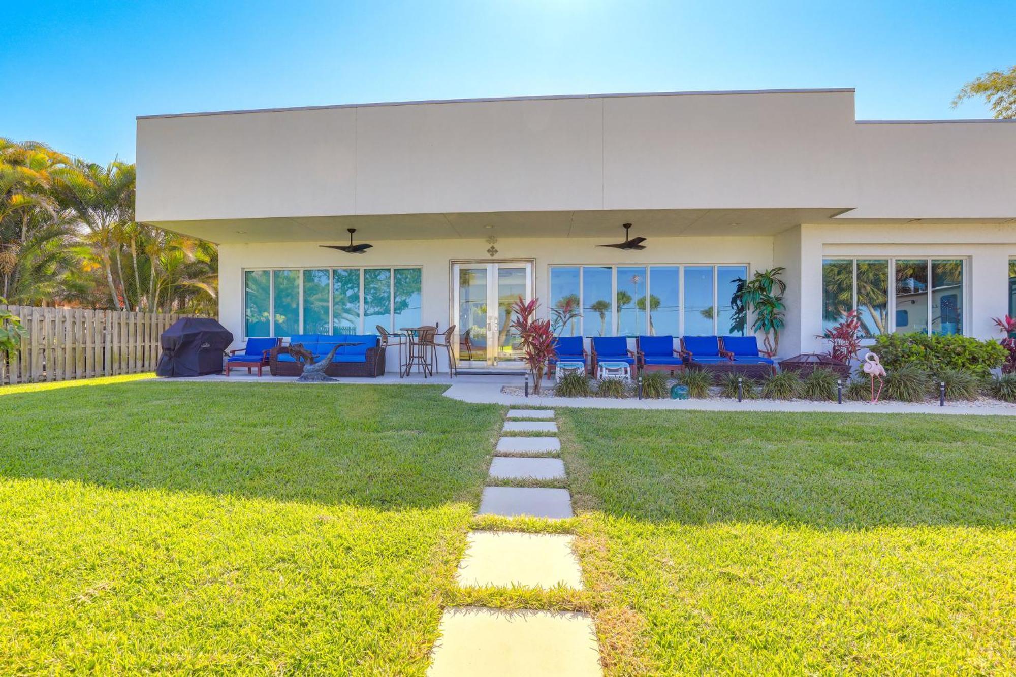 Sleek Fort Pierce Vacation Rental With Private Dock! Exterior photo